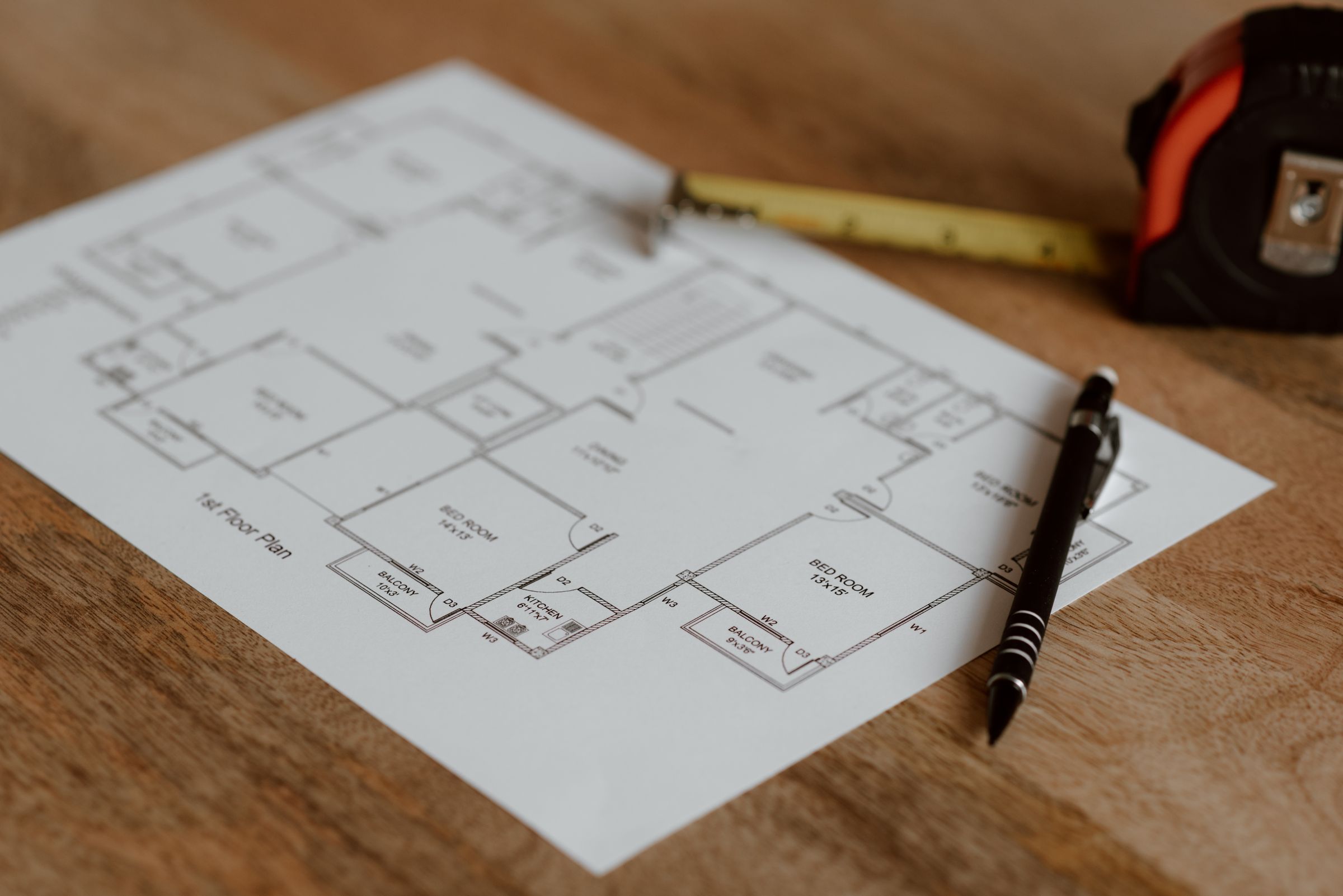 Projektplanung: Grundrisse und Massskizze